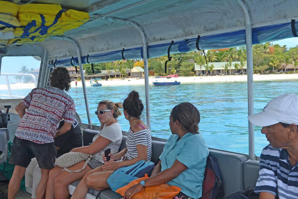 Ratu Kini Backpackers And Dive Resort Mana Island Exterior photo